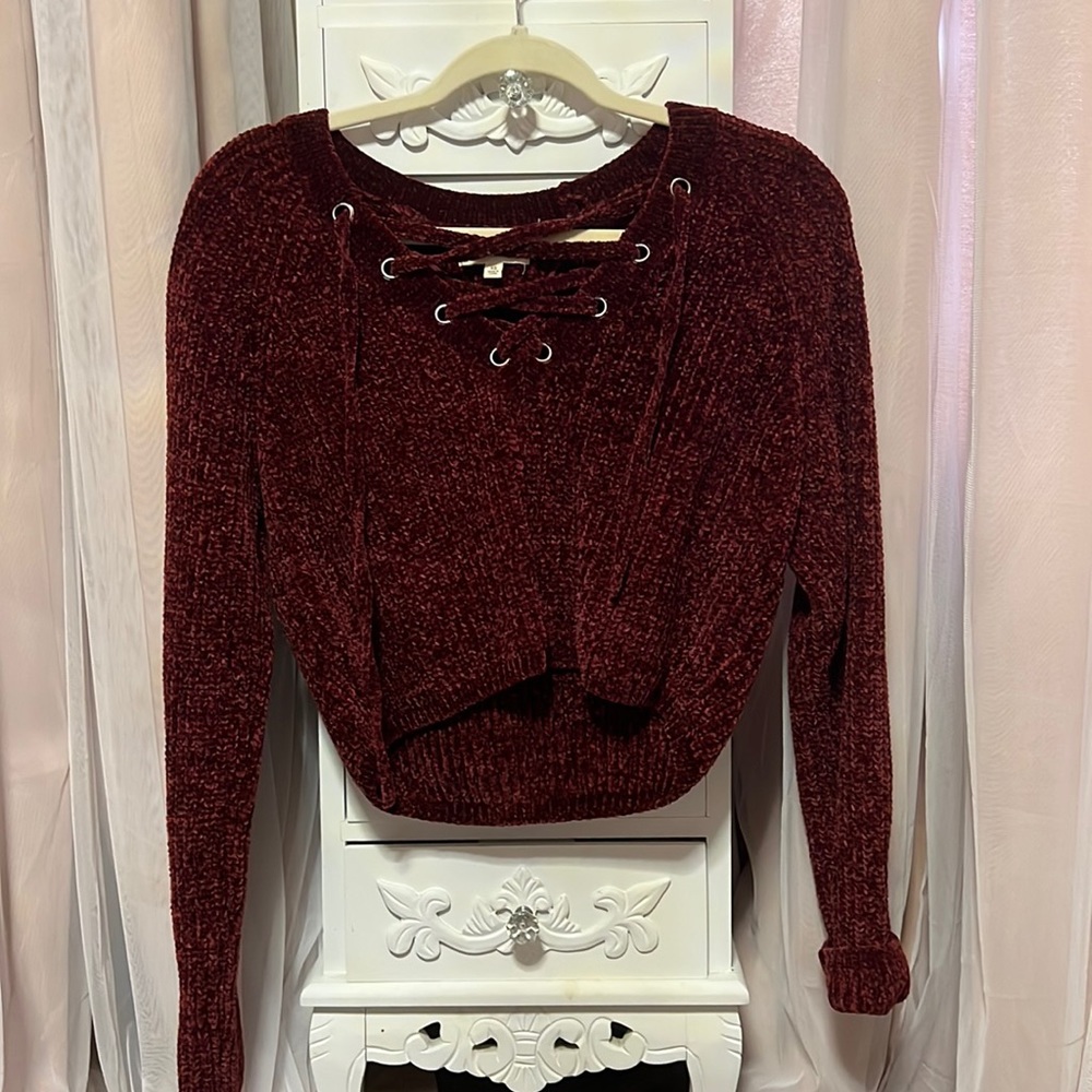 Burgundy red cropped sweater